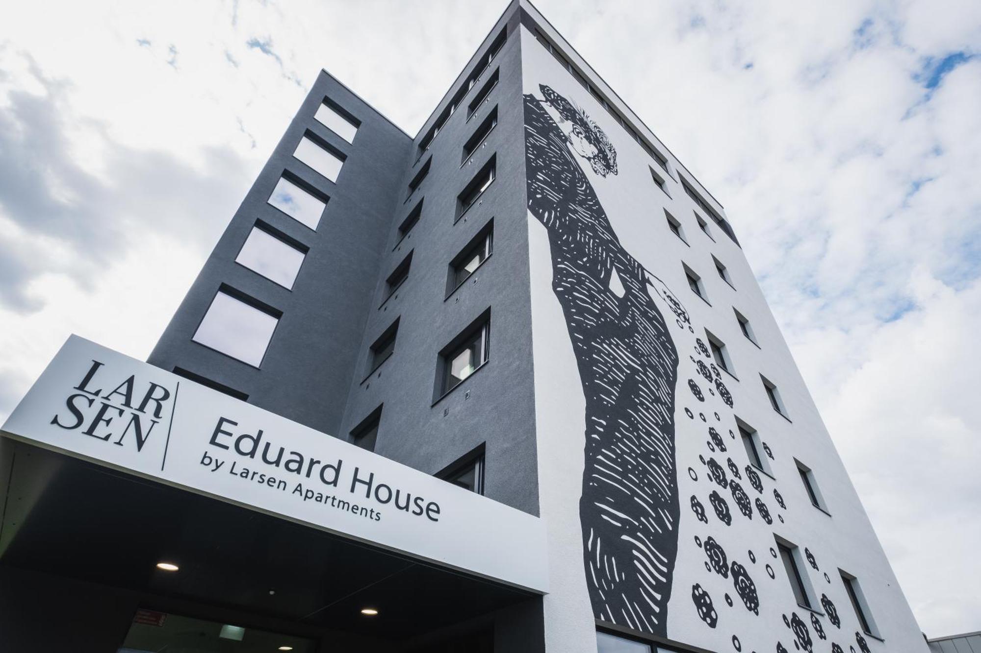 Eduard House By Larsen *